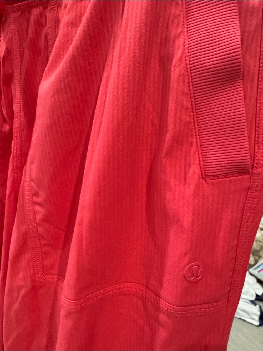 lululemon athletica Hot Pink Cargo Jogger Pants - Picture 4 of 4